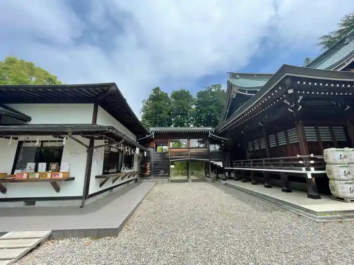 神峰神社の{uncategorized: "未分類", other: "その他", undefined: "問題あり", building: "その他建物", grave: "お墓", sacred_gate: "鳥居", guardian: "狛犬", statue: "像", buddha: "仏像", history: "歴史", nature: "自然", garden: "庭園", animal: "動物", pagoda: "塔", temizu: "手水舎", mountain_gate: "山門・神門", sanctuary: "本殿・本堂", subordinate: "末社・摂社", art: "芸術", scenery: "景色", jizo: "地蔵", ema: "絵馬", goshuin: "御朱印", omikuji: "おみくじ", items: "授与品その他", amulet: "お守り", goshuincho: "御朱印帳", eats: "食事", festival: "お祭り", votive_dance: "神楽", shichigosan: "七五三参", wedding: "結婚式", experience: "体験その他", initially: "初詣", around: "周辺", anti_infection: "感染症対策"}