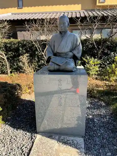 松陰神社の像