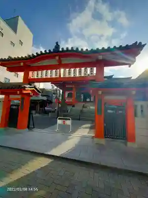 善國寺の山門・神門