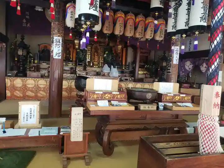 三方石観世音の本殿・本堂