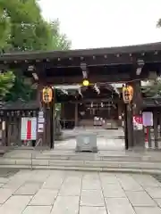 下谷神社の山門