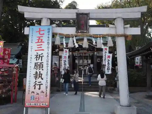 川越八幡宮の鳥居