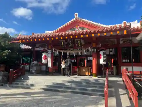 波上宮の本殿・本堂