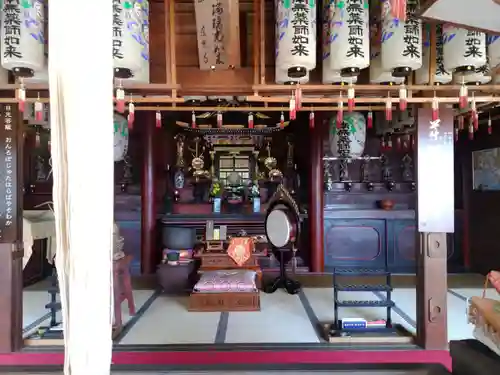 東光寺の本殿