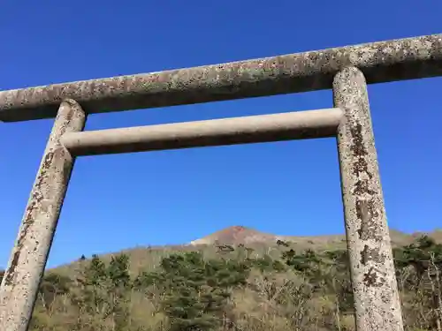 霧島神宮の鳥居