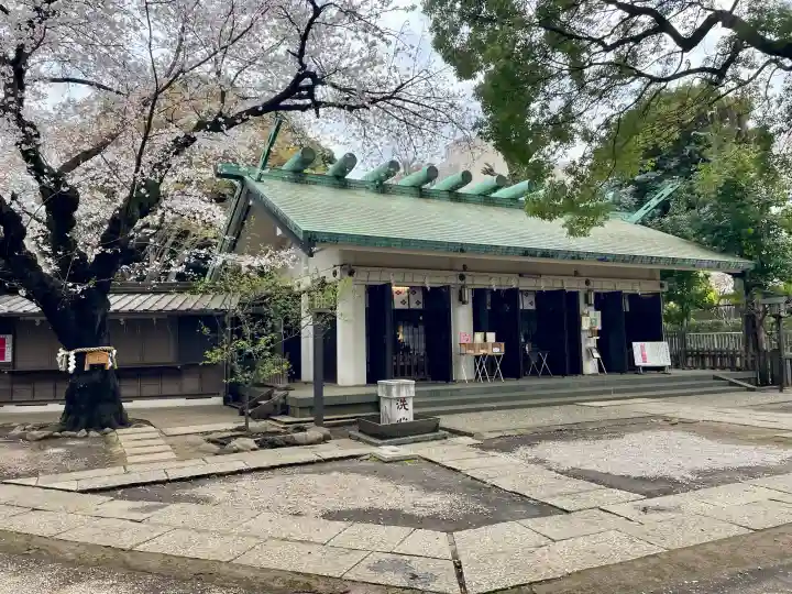 駒込天祖神社の{uncategorized: "未分類", other: "その他", undefined: "問題あり", building: "その他建物", grave: "お墓", sacred_gate: "鳥居", guardian: "狛犬", statue: "像", buddha: "仏像", history: "歴史", nature: "自然", garden: "庭園", animal: "動物", pagoda: "塔", temizu: "手水舎", mountain_gate: "山門・神門", sanctuary: "本殿・本堂", subordinate: "末社・摂社", art: "芸術", scenery: "景色", jizo: "地蔵", ema: "絵馬", goshuin: "御朱印", omikuji: "おみくじ", items: "授与品その他", amulet: "お守り", goshuincho: "御朱印帳", eats: "食事", festival: "お祭り", votive_dance: "神楽", shichigosan: "七五三参", wedding: "結婚式", experience: "体験その他", initially: "初詣", around: "周辺", anti_infection: "感染症対策"}