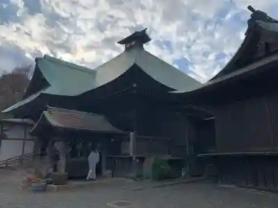 弘明寺の本殿・本堂