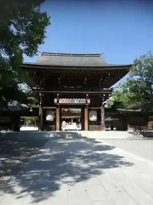 寒川神社の山門・神門