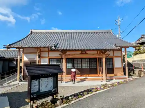 慈幸寺の本殿