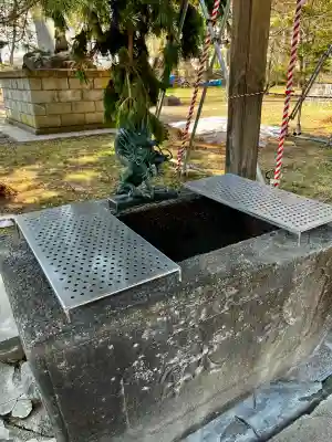 青森縣護國神社の手水舎