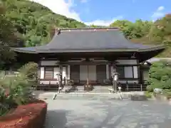 玉泉寺の本殿