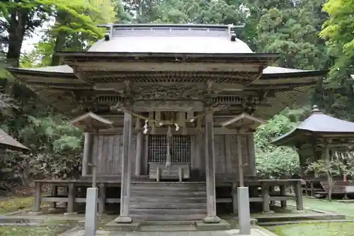 配志和神社の本殿