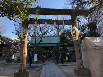 仲町氷川神社の鳥居