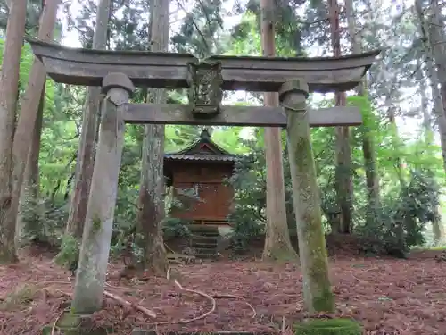 白山神社の鳥居