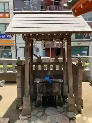 千種稲荷神社の{uncategorized: "未分類", other: "その他", undefined: "問題あり", building: "その他建物", grave: "お墓", sacred_gate: "鳥居", guardian: "狛犬", statue: "像", buddha: "仏像", history: "歴史", nature: "自然", garden: "庭園", animal: "動物", pagoda: "塔", temizu: "手水舎", mountain_gate: "山門・神門", sanctuary: "本殿・本堂", subordinate: "末社・摂社", art: "芸術", scenery: "景色", jizo: "地蔵", ema: "絵馬", goshuin: "御朱印", omikuji: "おみくじ", items: "授与品その他", amulet: "お守り", goshuincho: "御朱印帳", eats: "食事", festival: "お祭り", votive_dance: "神楽", shichigosan: "七五三参", wedding: "結婚式", experience: "体験その他", initially: "初詣", around: "周辺", anti_infection: "感染症対策"}
