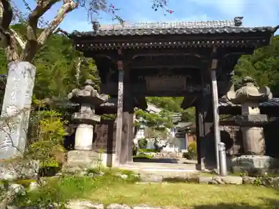 興徳寺の山門・神門