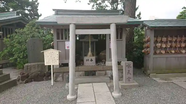 森戸大明神(森戸神社)の末社・摂社