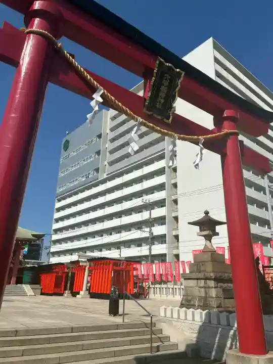 東京羽田 穴守稲荷神社の{uncategorized: "未分類", other: "その他", undefined: "問題あり", building: "その他建物", grave: "お墓", sacred_gate: "鳥居", guardian: "狛犬", statue: "像", buddha: "仏像", history: "歴史", nature: "自然", garden: "庭園", animal: "動物", pagoda: "塔", temizu: "手水舎", mountain_gate: "山門・神門", sanctuary: "本殿・本堂", subordinate: "末社・摂社", art: "芸術", scenery: "景色", jizo: "地蔵", ema: "絵馬", goshuin: "御朱印", omikuji: "おみくじ", items: "授与品その他", amulet: "お守り", goshuincho: "御朱印帳", eats: "食事", festival: "お祭り", votive_dance: "神楽", shichigosan: "七五三参", wedding: "結婚式", experience: "体験その他", initially: "初詣", around: "周辺", anti_infection: "感染症対策"}
