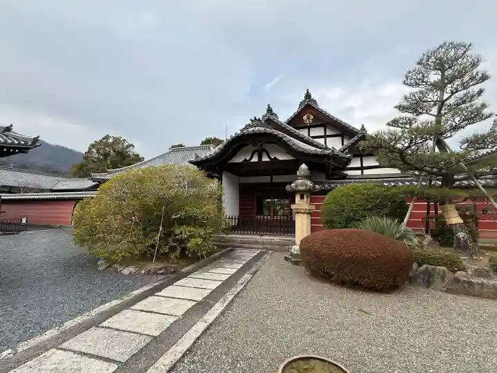 當麻寺 奥院の{uncategorized: "未分類", other: "その他", undefined: "問題あり", building: "その他建物", grave: "お墓", sacred_gate: "鳥居", guardian: "狛犬", statue: "像", buddha: "仏像", history: "歴史", nature: "自然", garden: "庭園", animal: "動物", pagoda: "塔", temizu: "手水舎", mountain_gate: "山門・神門", sanctuary: "本殿・本堂", subordinate: "末社・摂社", art: "芸術", scenery: "景色", jizo: "地蔵", ema: "絵馬", goshuin: "御朱印", omikuji: "おみくじ", items: "授与品その他", amulet: "お守り", goshuincho: "御朱印帳", eats: "食事", festival: "お祭り", votive_dance: "神楽", shichigosan: "七五三参", wedding: "結婚式", experience: "体験その他", initially: "初詣", around: "周辺", anti_infection: "感染症対策"}