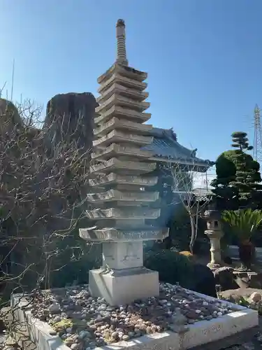 寳珠院（常楽寺）の塔