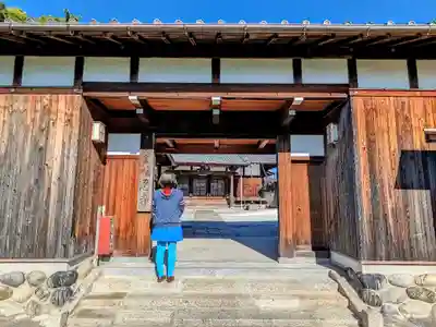 福忍寺の山門・神門