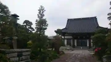 定専寺の本殿・本堂