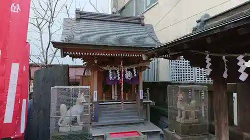 胡桃下稲荷神社の本殿