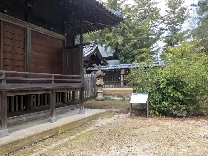 神明社の{uncategorized: "未分類", other: "その他", undefined: "問題あり", building: "その他建物", grave: "お墓", sacred_gate: "鳥居", guardian: "狛犬", statue: "像", buddha: "仏像", history: "歴史", nature: "自然", garden: "庭園", animal: "動物", pagoda: "塔", temizu: "手水舎", mountain_gate: "山門・神門", sanctuary: "本殿・本堂", subordinate: "末社・摂社", art: "芸術", scenery: "景色", jizo: "地蔵", ema: "絵馬", goshuin: "御朱印", omikuji: "おみくじ", items: "授与品その他", amulet: "お守り", goshuincho: "御朱印帳", eats: "食事", festival: "お祭り", votive_dance: "神楽", shichigosan: "七五三参", wedding: "結婚式", experience: "体験その他", initially: "初詣", around: "周辺", anti_infection: "感染症対策"}