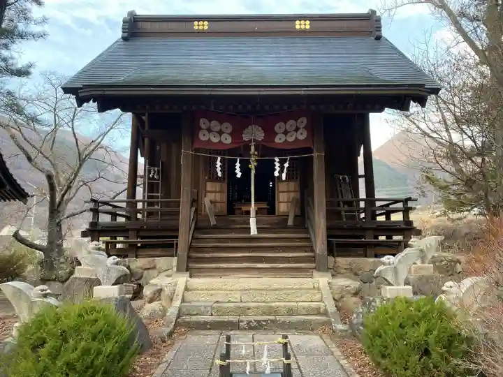 真田神社の{uncategorized: "未分類", other: "その他", undefined: "問題あり", building: "その他建物", grave: "お墓", sacred_gate: "鳥居", guardian: "狛犬", statue: "像", buddha: "仏像", history: "歴史", nature: "自然", garden: "庭園", animal: "動物", pagoda: "塔", temizu: "手水舎", mountain_gate: "山門・神門", sanctuary: "本殿・本堂", subordinate: "末社・摂社", art: "芸術", scenery: "景色", jizo: "地蔵", ema: "絵馬", goshuin: "御朱印", omikuji: "おみくじ", items: "授与品その他", amulet: "お守り", goshuincho: "御朱印帳", eats: "食事", festival: "お祭り", votive_dance: "神楽", shichigosan: "七五三参", wedding: "結婚式", experience: "体験その他", initially: "初詣", around: "周辺", anti_infection: "感染症対策"}