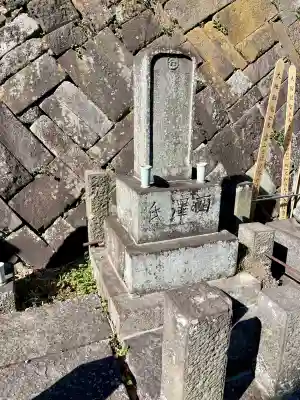 永泉寺の{uncategorized: "未分類", other: "その他", undefined: "問題あり", building: "その他建物", grave: "お墓", sacred_gate: "鳥居", guardian: "狛犬", statue: "像", buddha: "仏像", history: "歴史", nature: "自然", garden: "庭園", animal: "動物", pagoda: "塔", temizu: "手水舎", mountain_gate: "山門・神門", sanctuary: "本殿・本堂", subordinate: "末社・摂社", art: "芸術", scenery: "景色", jizo: "地蔵", ema: "絵馬", goshuin: "御朱印", omikuji: "おみくじ", items: "授与品その他", amulet: "お守り", goshuincho: "御朱印帳", eats: "食事", festival: "お祭り", votive_dance: "神楽", shichigosan: "七五三参", wedding: "結婚式", experience: "体験その他", initially: "初詣", around: "周辺", anti_infection: "感染症対策"}