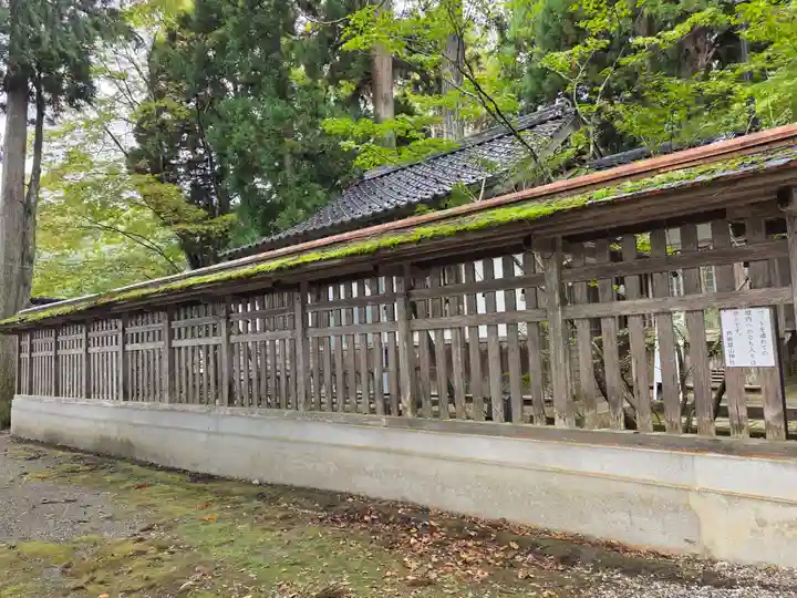 雄山神社中宮祈願殿(富山県)