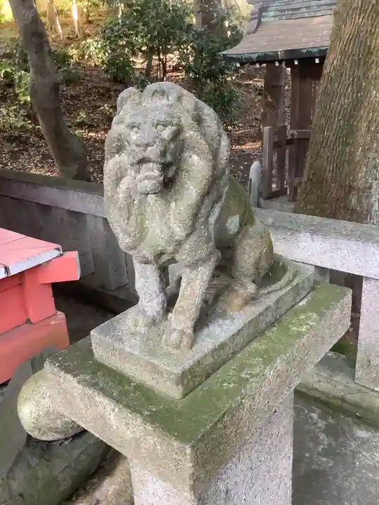 堤治神社の狛犬