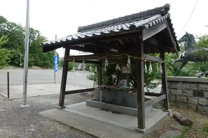長尾菅原神社の手水舎