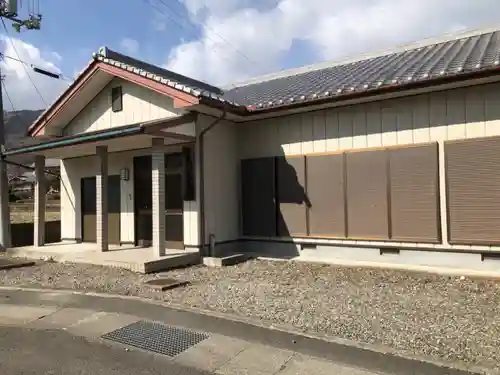 天都賀佐彦神社の建物その他