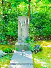 成田熊野神社の仏像