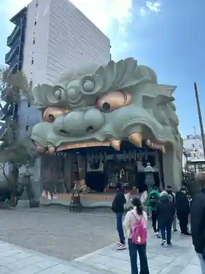 難波八阪神社の{uncategorized: "未分類", other: "その他", undefined: "問題あり", building: "その他建物", grave: "お墓", sacred_gate: "鳥居", guardian: "狛犬", statue: "像", buddha: "仏像", history: "歴史", nature: "自然", garden: "庭園", animal: "動物", pagoda: "塔", temizu: "手水舎", mountain_gate: "山門・神門", sanctuary: "本殿・本堂", subordinate: "末社・摂社", art: "芸術", scenery: "景色", jizo: "地蔵", ema: "絵馬", goshuin: "御朱印", omikuji: "おみくじ", items: "授与品その他", amulet: "お守り", goshuincho: "御朱印帳", eats: "食事", festival: "お祭り", votive_dance: "神楽", shichigosan: "七五三参", wedding: "結婚式", experience: "体験その他", initially: "初詣", around: "周辺", anti_infection: "感染症対策"}