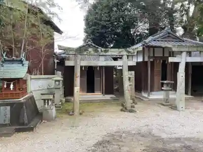 鶴岡八幡神社の末社・摂社