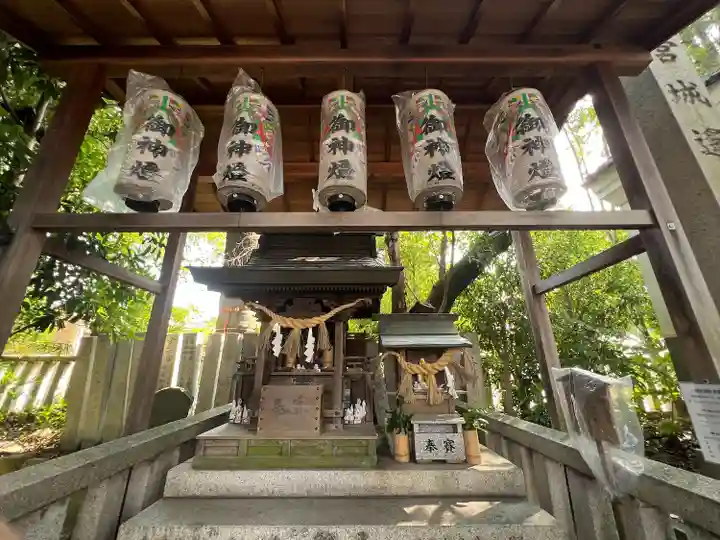 新羅神社の末社・摂社