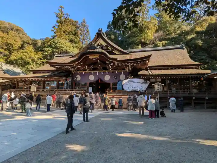 大神神社の{uncategorized: "未分類", other: "その他", undefined: "問題あり", building: "その他建物", grave: "お墓", sacred_gate: "鳥居", guardian: "狛犬", statue: "像", buddha: "仏像", history: "歴史", nature: "自然", garden: "庭園", animal: "動物", pagoda: "塔", temizu: "手水舎", mountain_gate: "山門・神門", sanctuary: "本殿・本堂", subordinate: "末社・摂社", art: "芸術", scenery: "景色", jizo: "地蔵", ema: "絵馬", goshuin: "御朱印", omikuji: "おみくじ", items: "授与品その他", amulet: "お守り", goshuincho: "御朱印帳", eats: "食事", festival: "お祭り", votive_dance: "神楽", shichigosan: "七五三参", wedding: "結婚式", experience: "体験その他", initially: "初詣", around: "周辺", anti_infection: "感染症対策"}