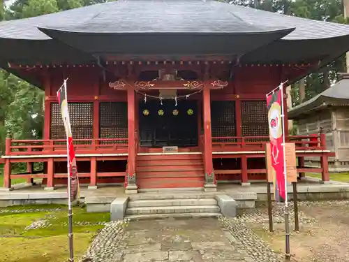 出羽神社(出羽三山神社)～三神合祭殿～の本殿・本堂
