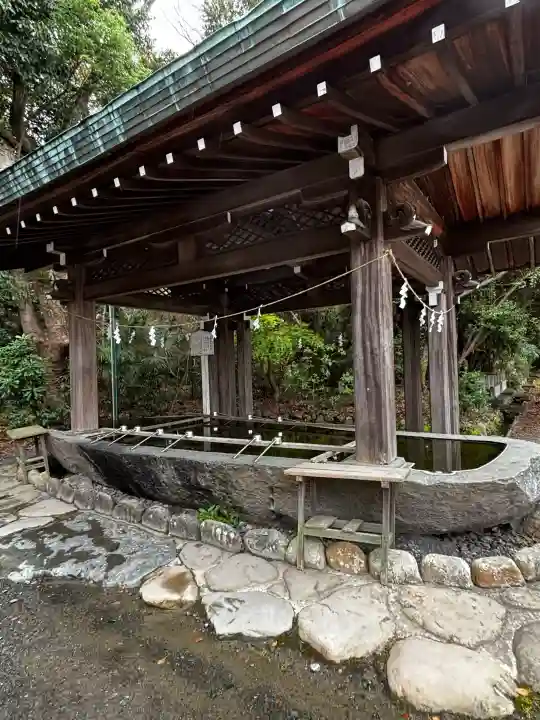 靜岡縣護國神社の{uncategorized: "未分類", other: "その他", undefined: "問題あり", building: "その他建物", grave: "お墓", sacred_gate: "鳥居", guardian: "狛犬", statue: "像", buddha: "仏像", history: "歴史", nature: "自然", garden: "庭園", animal: "動物", pagoda: "塔", temizu: "手水舎", mountain_gate: "山門・神門", sanctuary: "本殿・本堂", subordinate: "末社・摂社", art: "芸術", scenery: "景色", jizo: "地蔵", ema: "絵馬", goshuin: "御朱印", omikuji: "おみくじ", items: "授与品その他", amulet: "お守り", goshuincho: "御朱印帳", eats: "食事", festival: "お祭り", votive_dance: "神楽", shichigosan: "七五三参", wedding: "結婚式", experience: "体験その他", initially: "初詣", around: "周辺", anti_infection: "感染症対策"}