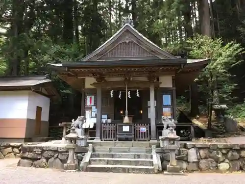 九頭龍神社の本殿・本堂