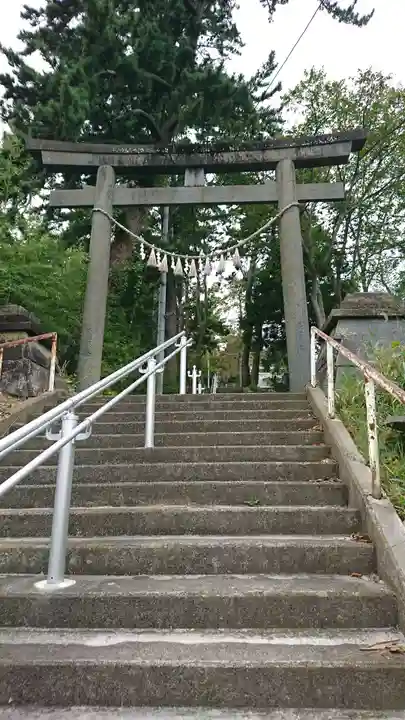 鳥屋神社の鳥居