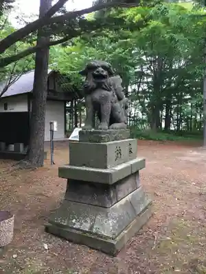 北広島市総鎮守 廣島神社の狛犬