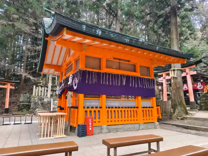 伏見稲荷大社の{uncategorized: "未分類", other: "その他", undefined: "問題あり", building: "その他建物", grave: "お墓", sacred_gate: "鳥居", guardian: "狛犬", statue: "像", buddha: "仏像", history: "歴史", nature: "自然", garden: "庭園", animal: "動物", pagoda: "塔", temizu: "手水舎", mountain_gate: "山門・神門", sanctuary: "本殿・本堂", subordinate: "末社・摂社", art: "芸術", scenery: "景色", jizo: "地蔵", ema: "絵馬", goshuin: "御朱印", omikuji: "おみくじ", items: "授与品その他", amulet: "お守り", goshuincho: "御朱印帳", eats: "食事", festival: "お祭り", votive_dance: "神楽", shichigosan: "七五三参", wedding: "結婚式", experience: "体験その他", initially: "初詣", around: "周辺", anti_infection: "感染症対策"}