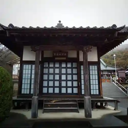 明鏡山龍雲寺の末社