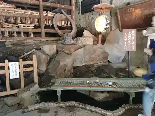 銭洗弁財天宇賀福神社のその他建物