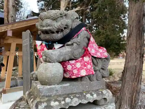 高司神社〜むすびの神の鎮まる社〜の狛犬