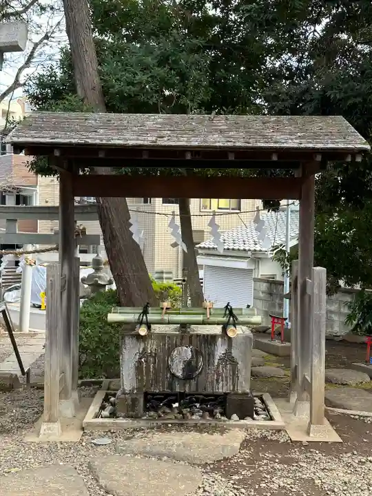弦巻神社の手水舎