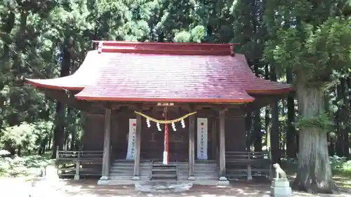 多賀神社の本殿